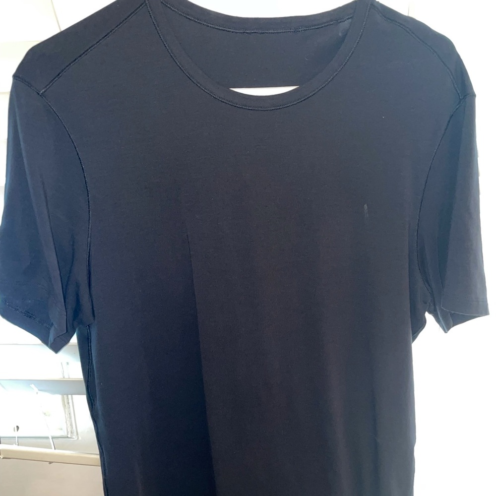 Lululemon FiveYear Basic Tshirt Black Medium